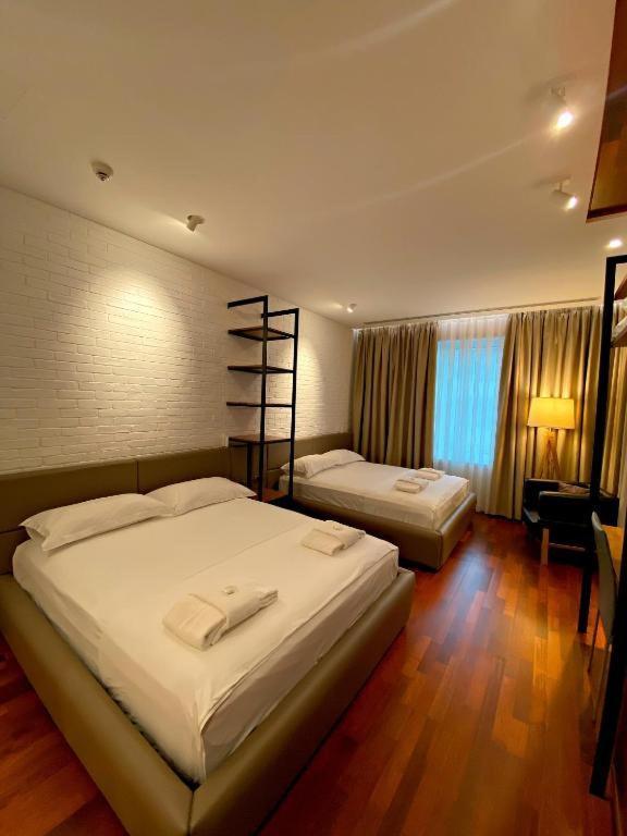 Crown Boutique Hotel Дуррес Экстерьер фото